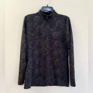 PXG Women's Fairway Golf Darkness Black Camo Skull 1/4 Zip Pullover in Black, M